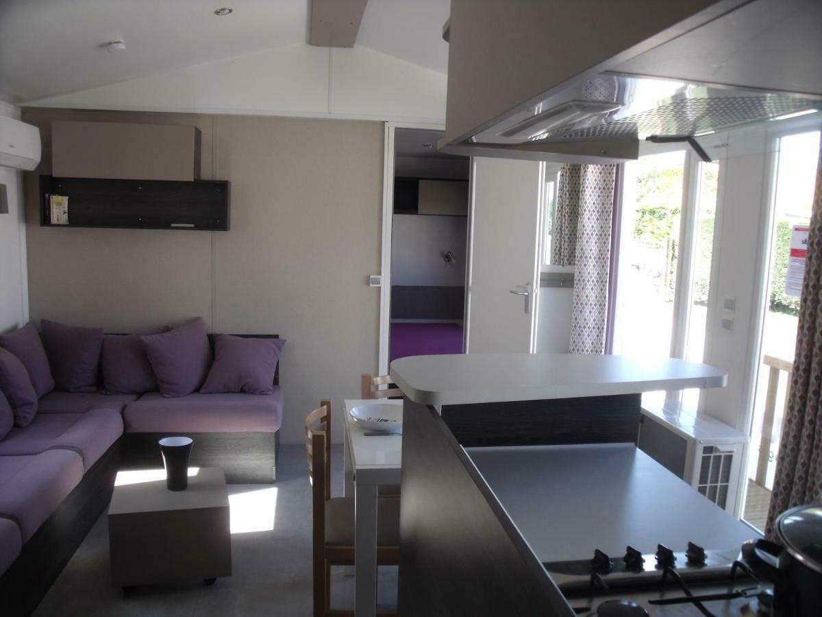 Camping Les Charmettes- Les Mathes ภายนอก รูปภาพ