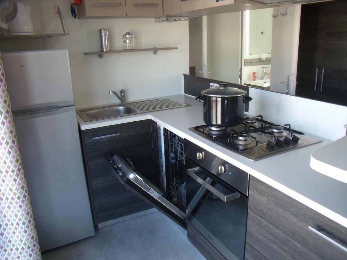 Camping Les Charmettes- Les Mathes ภายนอก รูปภาพ